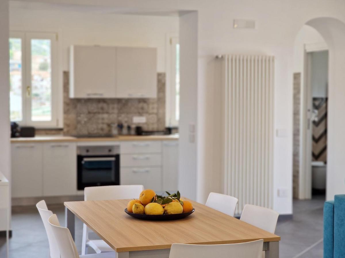 Ferienwohnung Savarese Luxury Palace Vico Equense Exterior foto