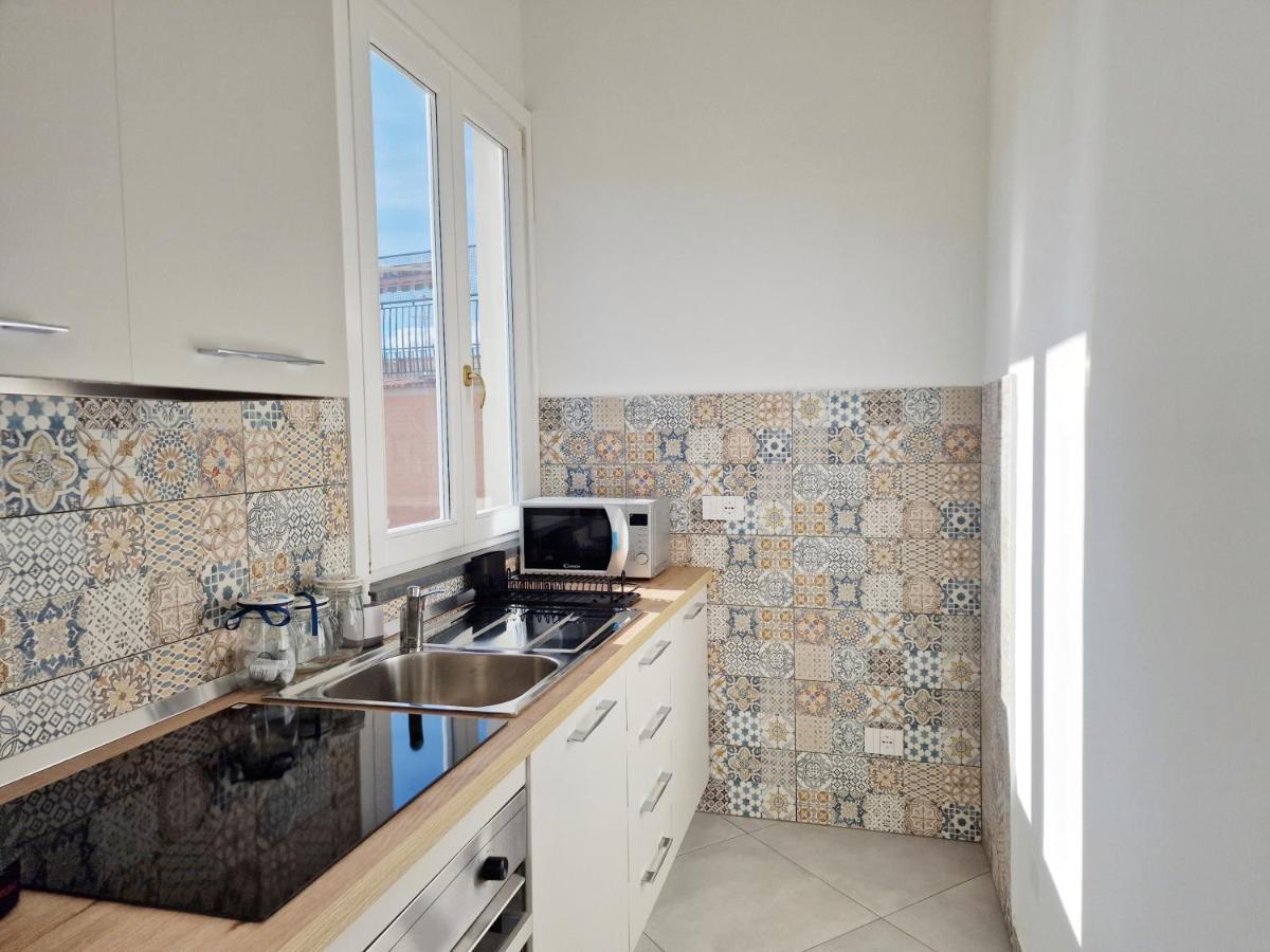 Ferienwohnung Savarese Luxury Palace Vico Equense Exterior foto
