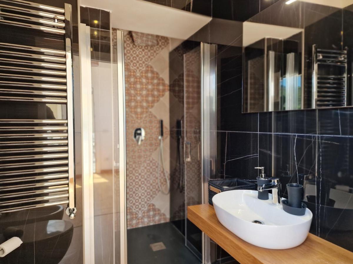 Ferienwohnung Savarese Luxury Palace Vico Equense Exterior foto